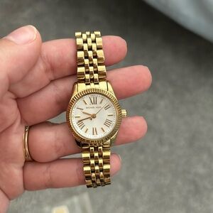 MK 3229 womans petite watch